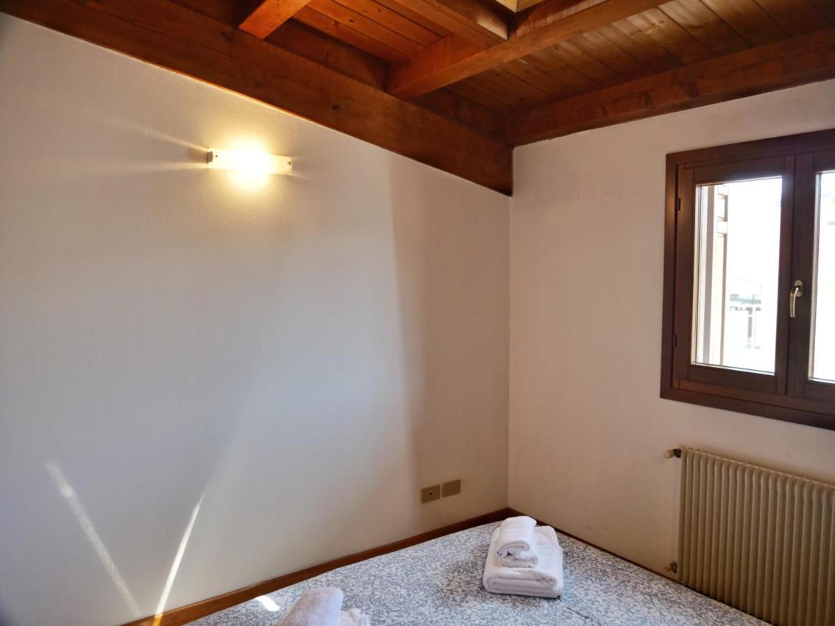 Lounge Del Duca, Centralissimo Bicamere Su Due Livelli - Posto Auto A Richesta Grado Exterior photo